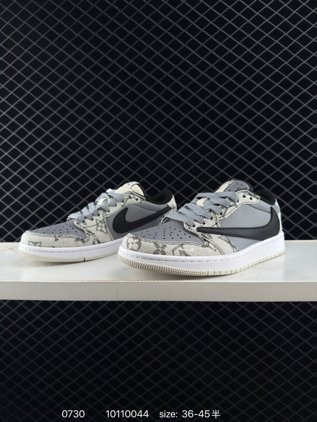 Travis Scott x Air Jordan 1 ” Reverse Mocha “